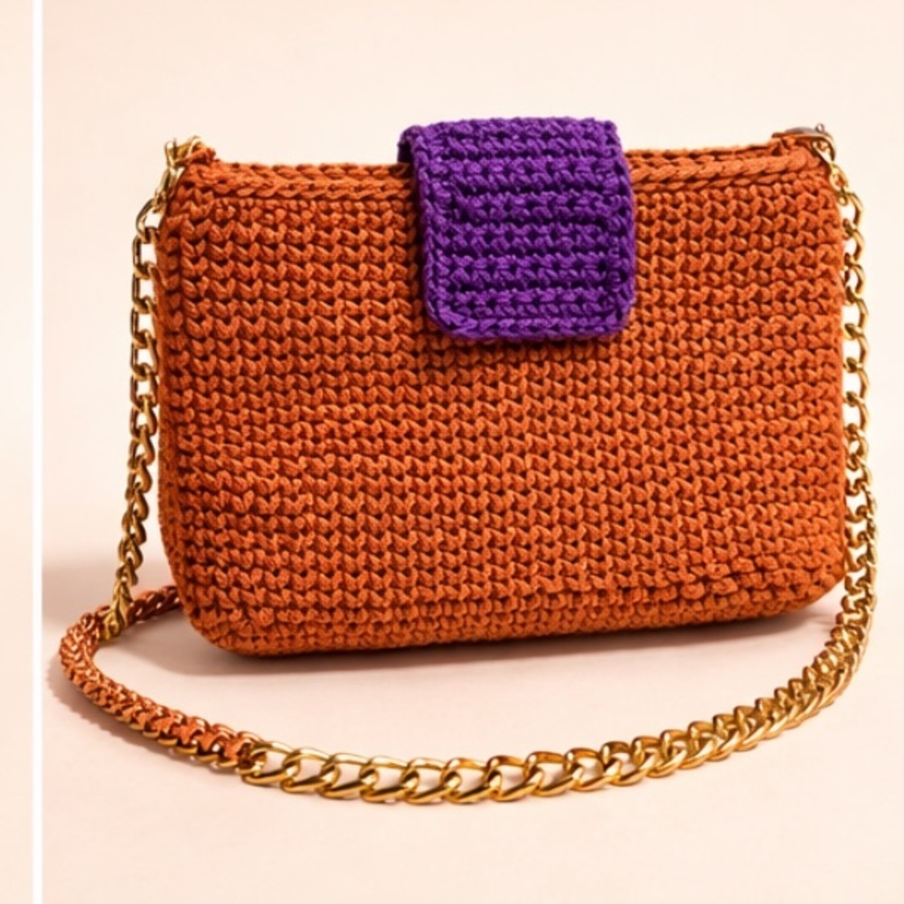 Handmade Crochet Shoulder Bag w/gold Chain Strap-Boho Style - Picture 5 of 5